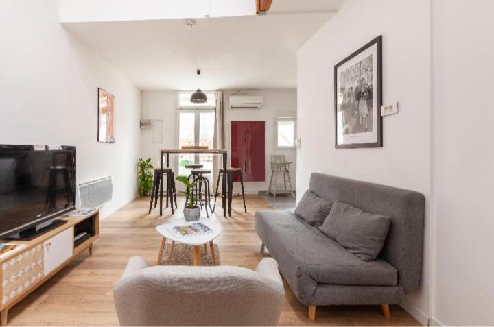 Le 7 Apartment Sete Bagian luar foto
